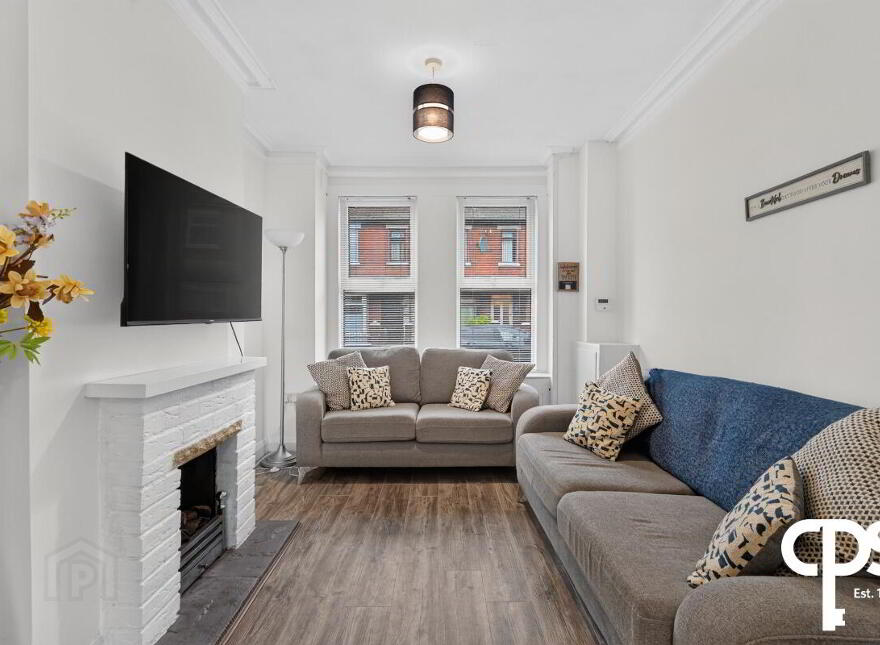 50 Meadowbank Place, Belfast, BT9 7FF