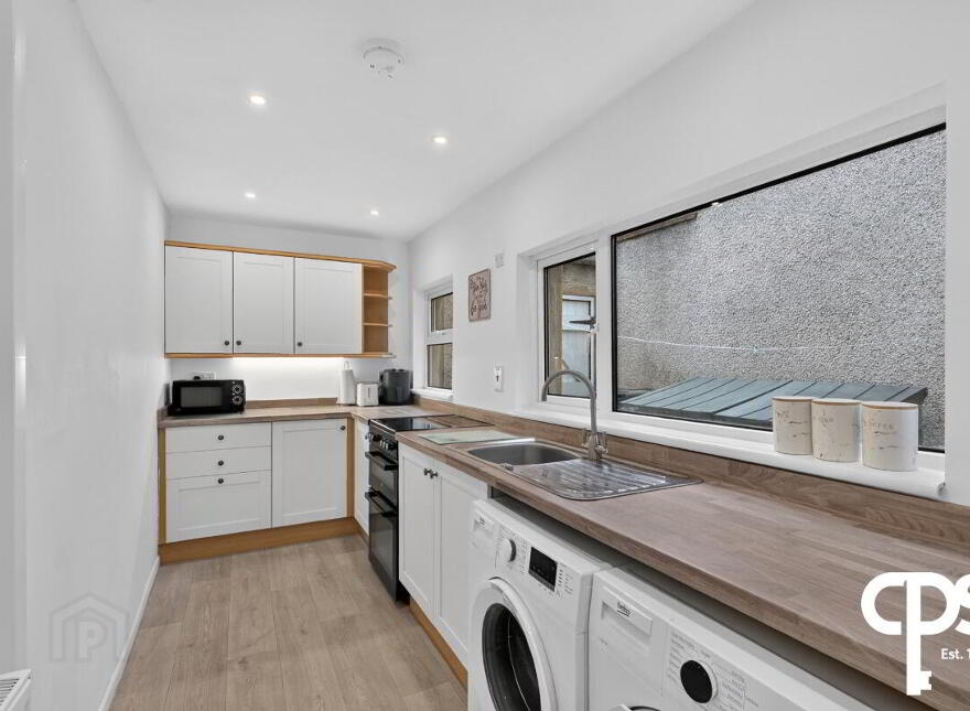 50 Meadowbank Place, Belfast, BT9 7FF