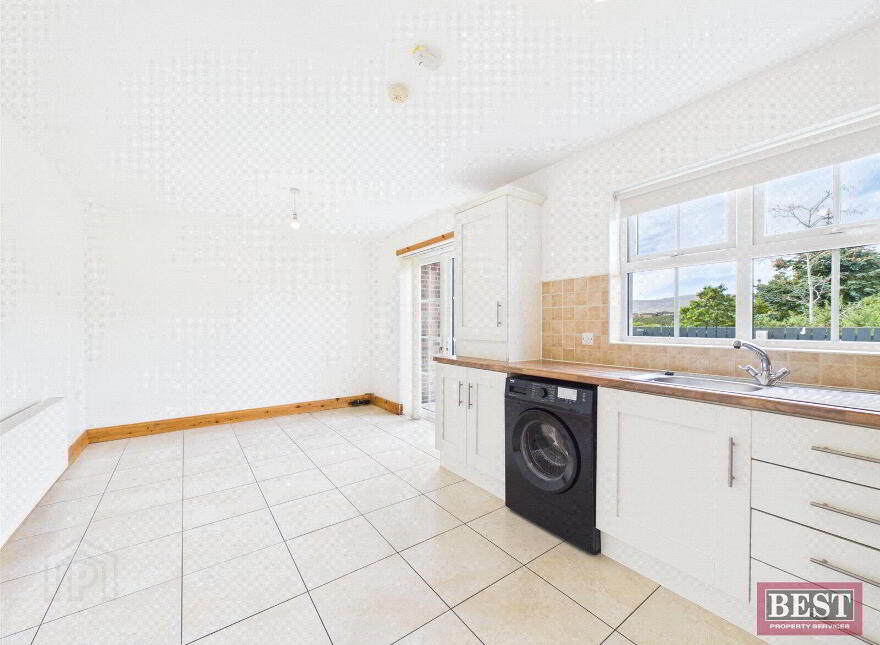 24 Mountain View, Warrenpoint, Newry, BT34 3XG