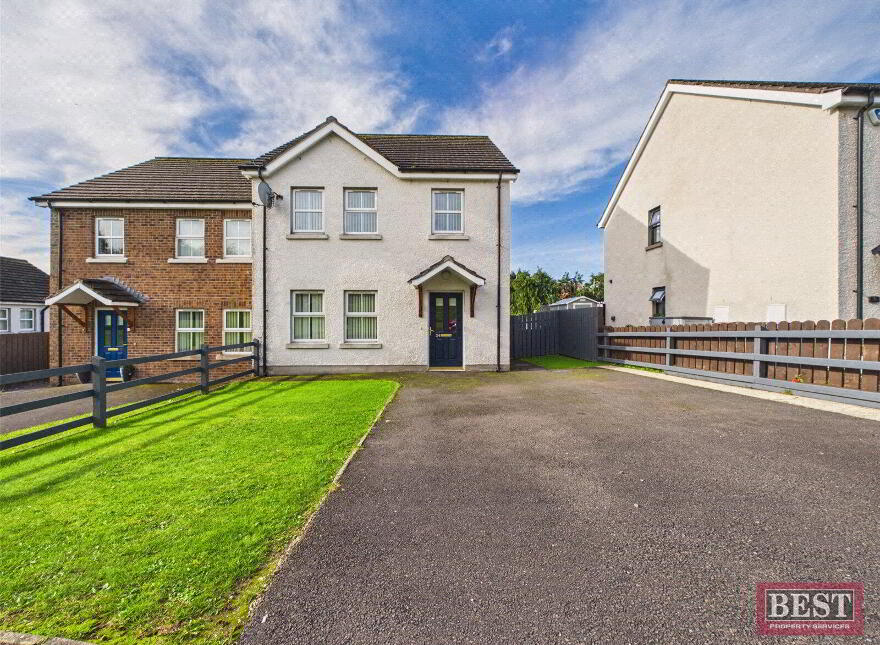 24 Mountain View, Warrenpoint, Newry, BT34 3XG
