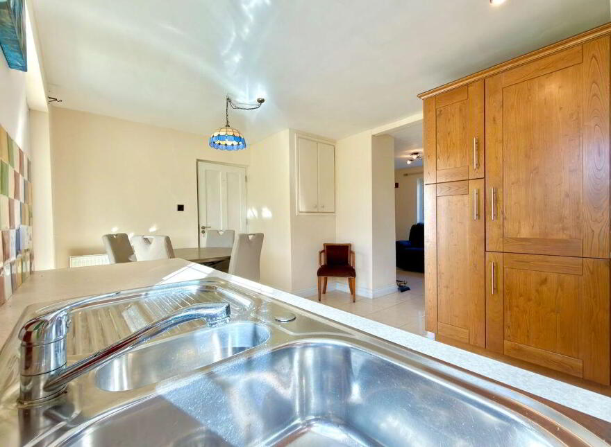 17 Montree, Athlone, N37X268
