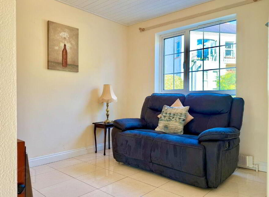 17 Montree, Athlone, N37X268