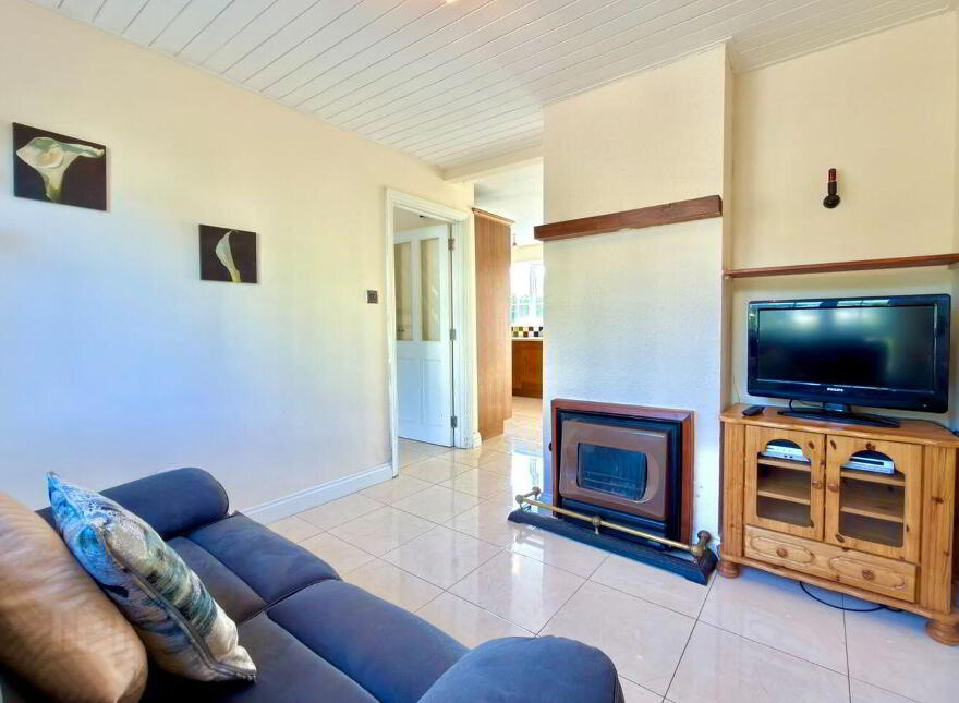 17 Montree, Athlone, N37X268