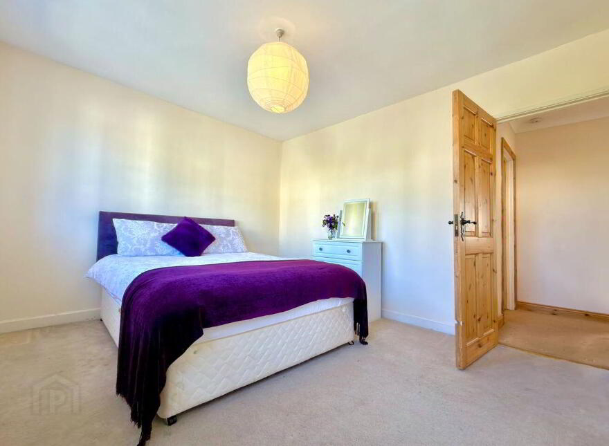 17 Montree, Athlone, N37X268