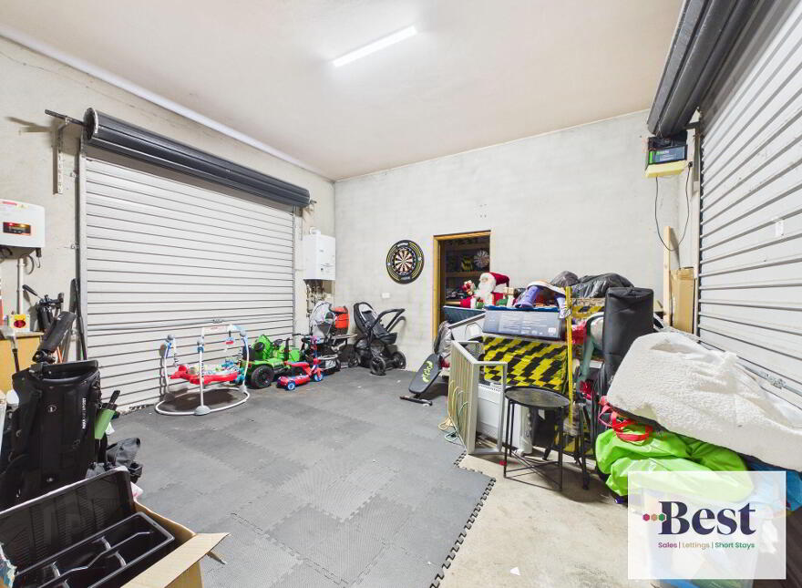 1 Lodge Road, Larne, BT40 1AZ