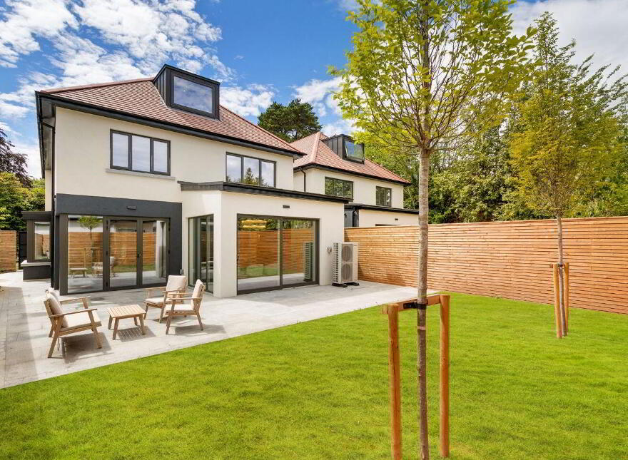 Cedarvale, Torquay Road, Foxrock, Dublin 18, D18F5XK
