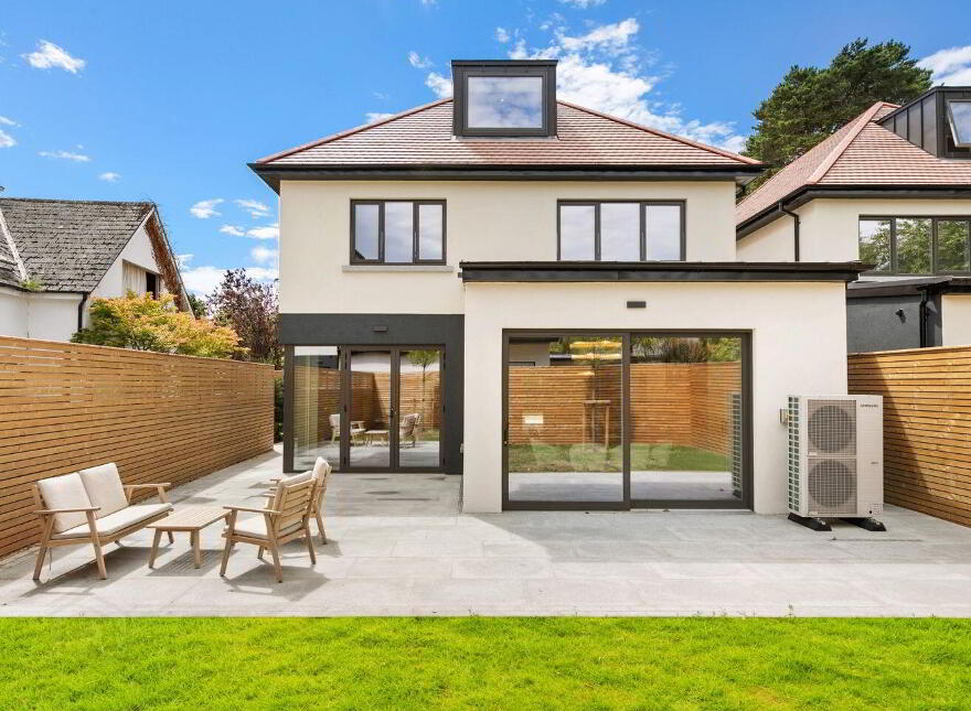 Cedarvale, Torquay Road, Foxrock, Dublin 18, D18F5XK
