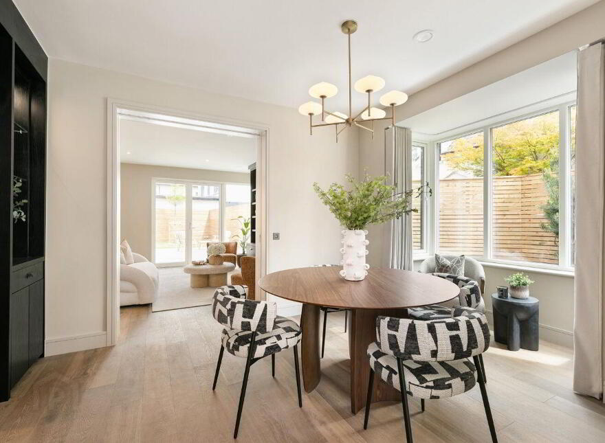 Cedarvale, Torquay Road, Foxrock, Dublin 18, D18F5XK