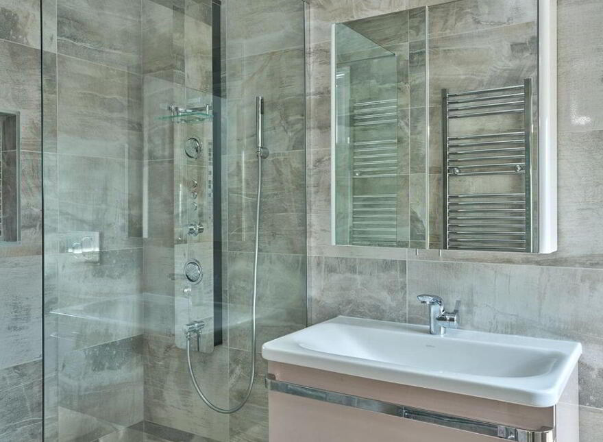 19 Asgard Park, Howth, Howth, D13E024