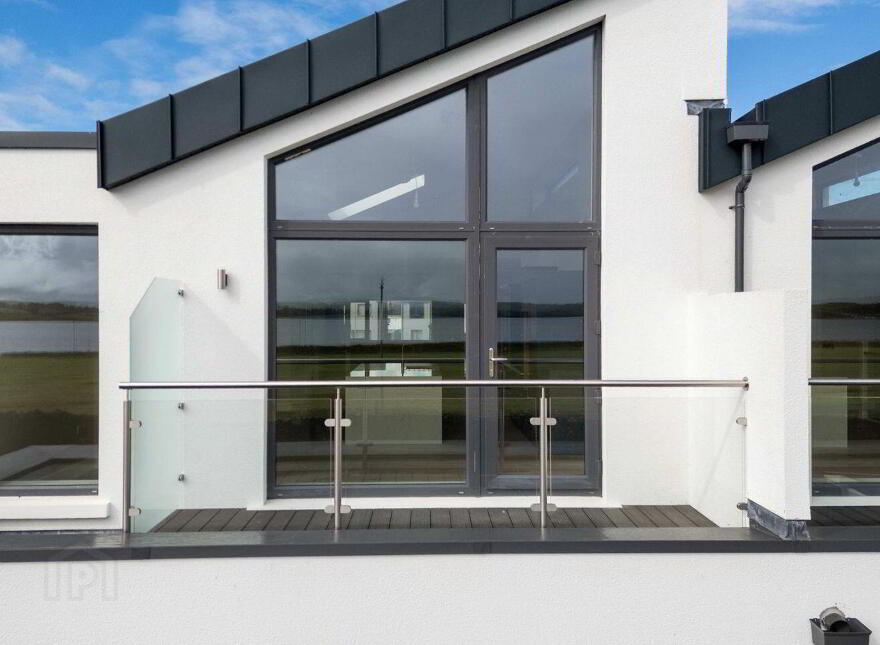 The Lookout, Gort Road, Loughrea, H62TN50