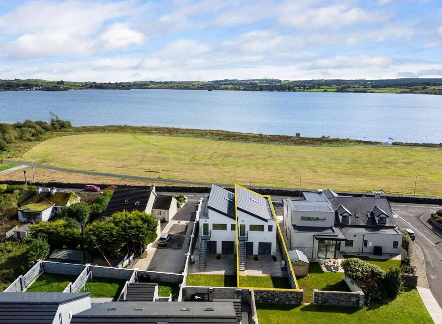 The Lookout, Gort Road, Loughrea, H62TN50