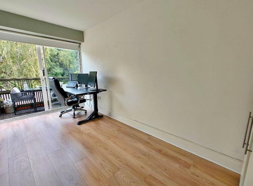 Apartment 4 Broomfield Hall, Shankill, Shankill, D18X590