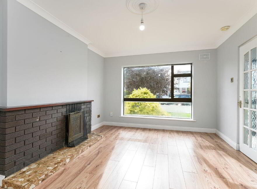 153 Moorefield Park, Newbridge