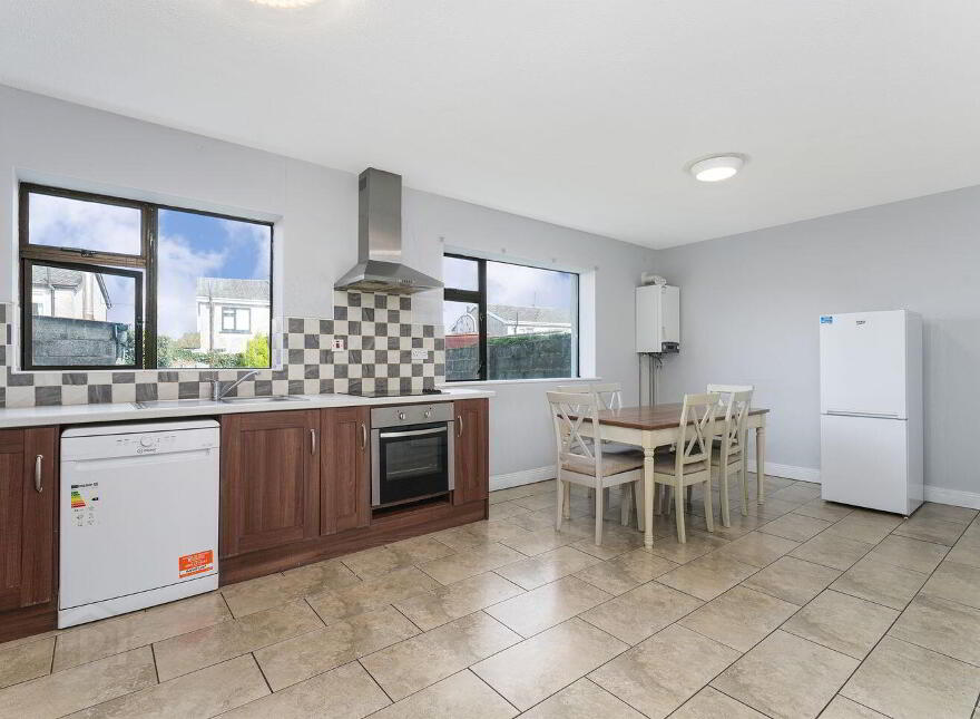 153 Moorefield Park, Newbridge