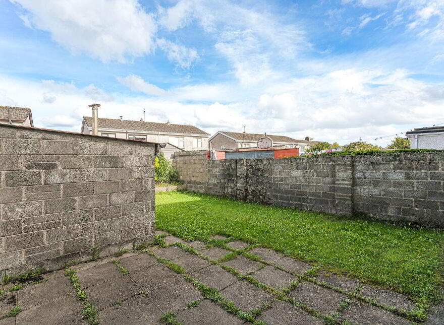 153 Moorefield Park, Newbridge