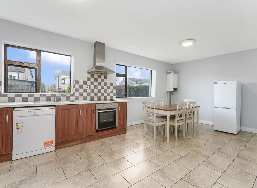 153 Moorefield Park, Newbridge
