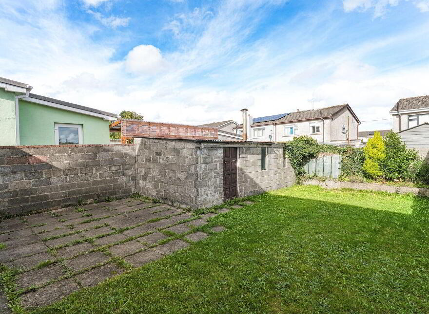 153 Moorefield Park, Newbridge