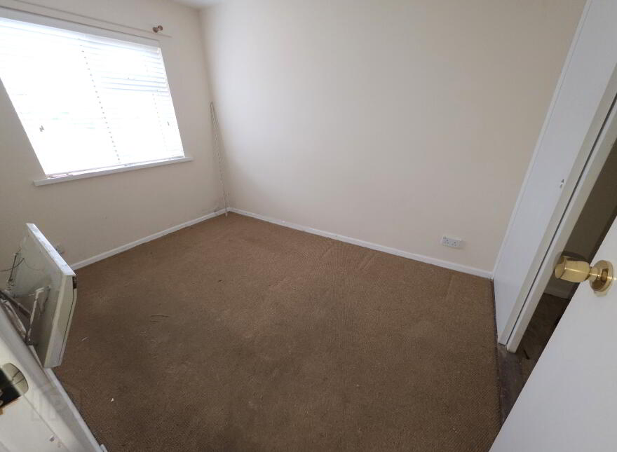 126 Canterbury Park, Londonderry, BT47 6DU
