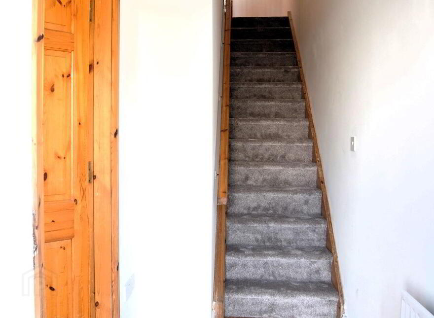 5 Bride Street, Loughrea, H62VA43