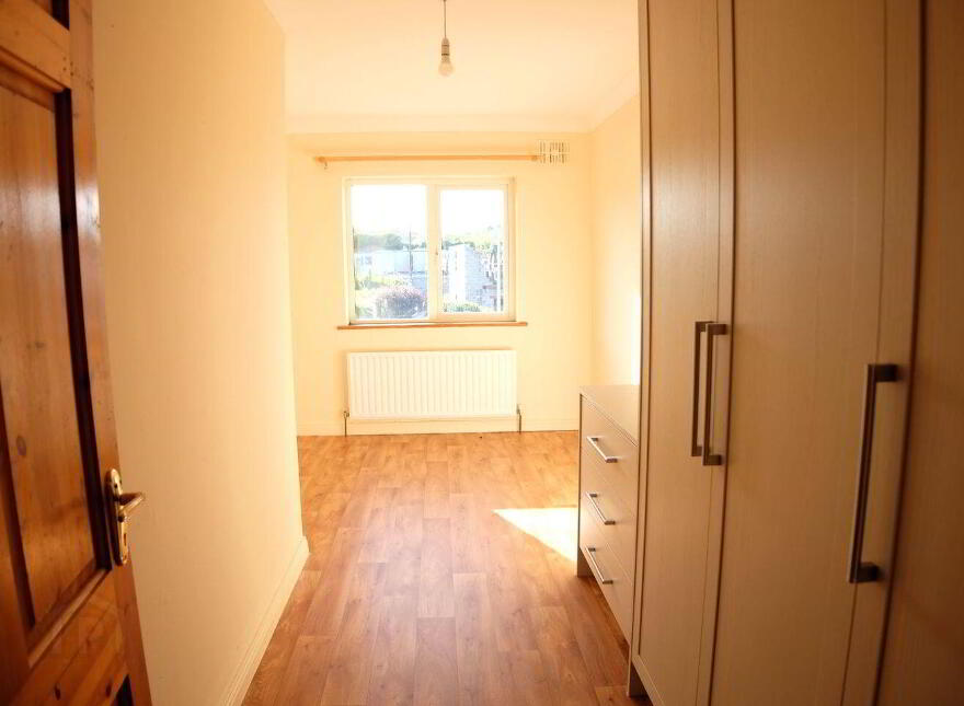 5 Bride Street, Loughrea, H62VA43