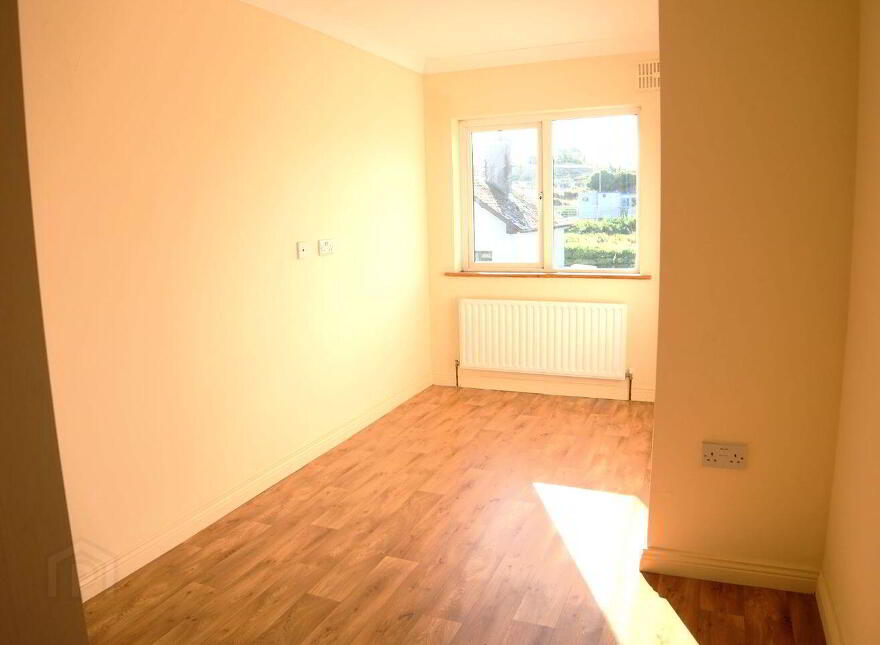 5 Bride Street, Loughrea, H62VA43