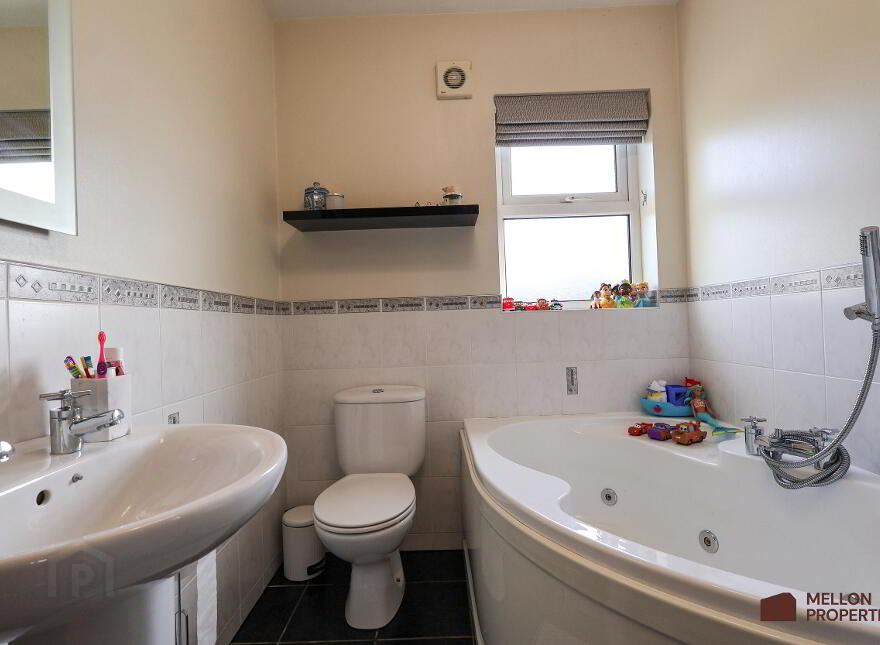 31 Farmhill Meadows, Omagh, BT79 0GD