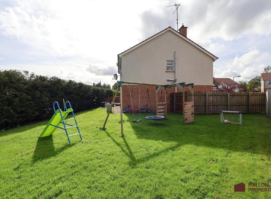 31 Farmhill Meadows, Omagh, BT79 0GD