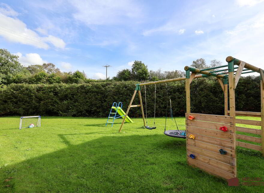 31 Farmhill Meadows, Omagh, BT79 0GD