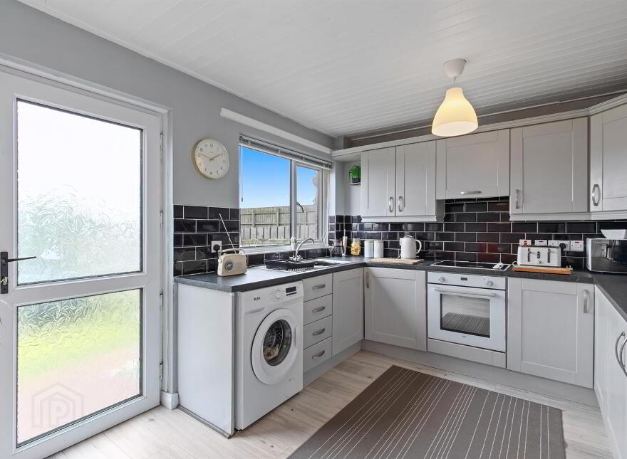 8 Penrhyn Park, Newtownards, BT23 8JW