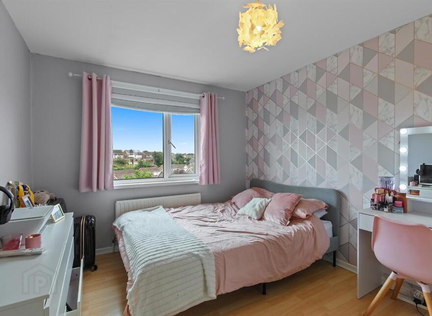 8 Penrhyn Park, Newtownards, BT23 8JW