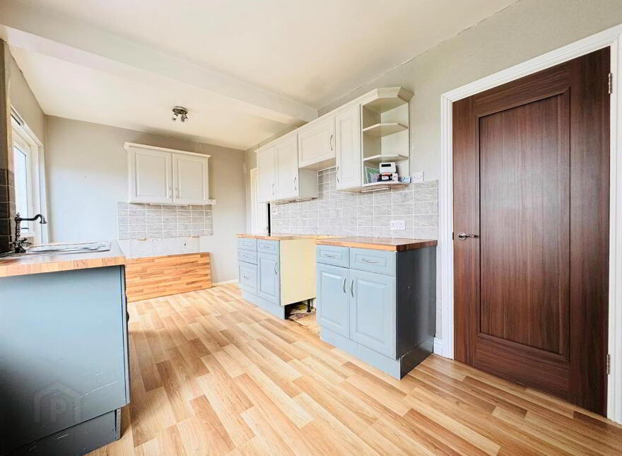 68 Glenbane Avenue, Rathcoole, Newtownabbey, BT37 9JW