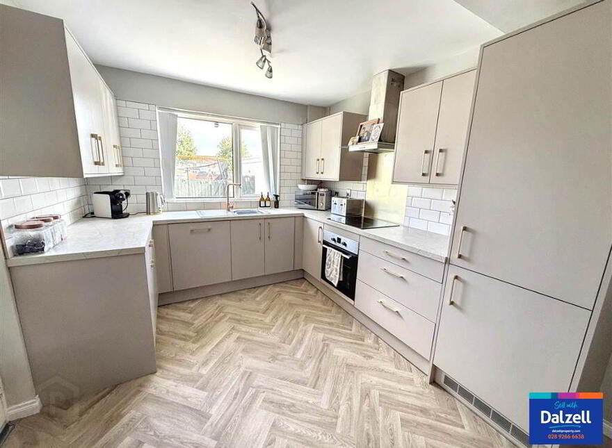 11 Coronation Gardens, Lisburn, BT27 5RG