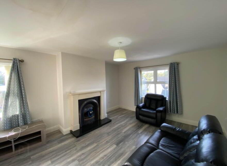 26 Stewarts Court, Lennon Grove, Ramelton, F92RY9Y