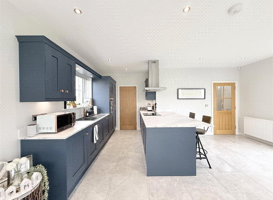 1 Rathview, Randalstown, BT41 3FR