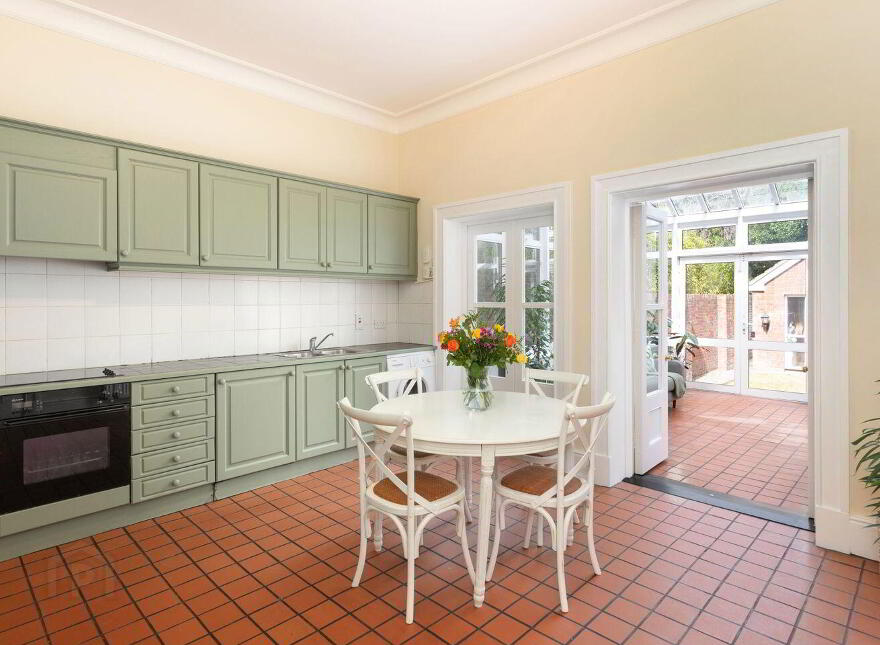 Coreen, 30 Shrewsbury Road, Ballsbridge, Ballsbridge, D04H4C8