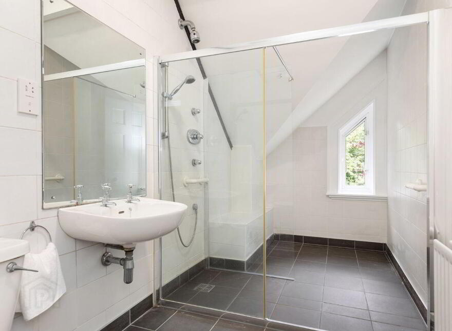 Coreen, 30 Shrewsbury Road, Ballsbridge, Ballsbridge, D04H4C8