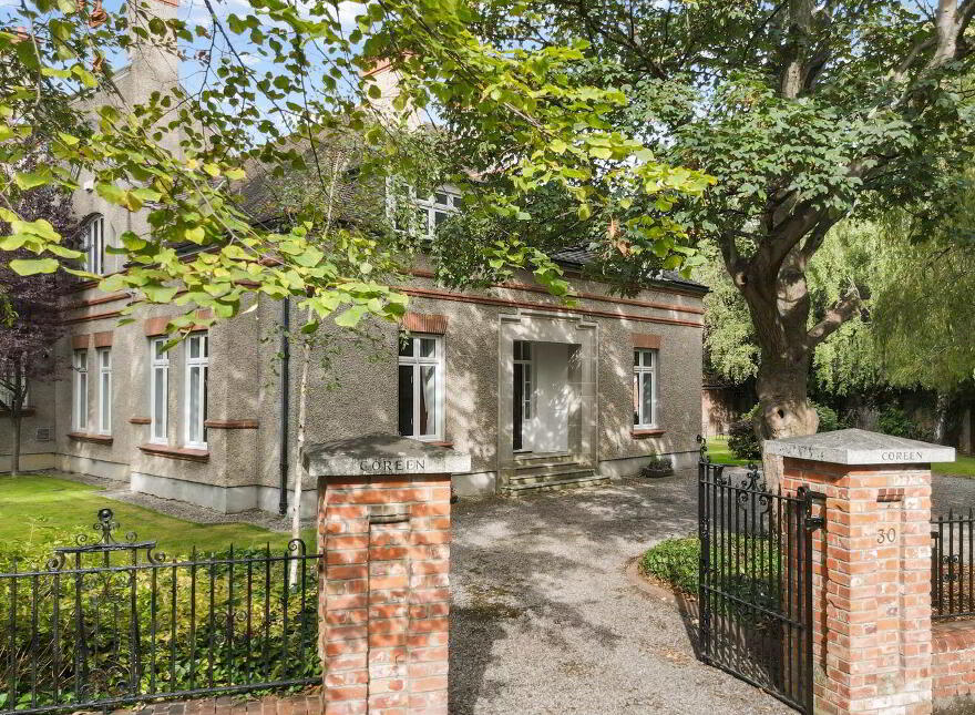 Coreen, 30 Shrewsbury Road, Ballsbridge, Ballsbridge, D04H4C8