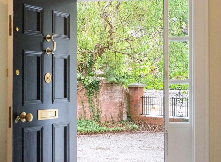 Coreen, 30 Shrewsbury Road, Ballsbridge, Ballsbridge, D04H4C8