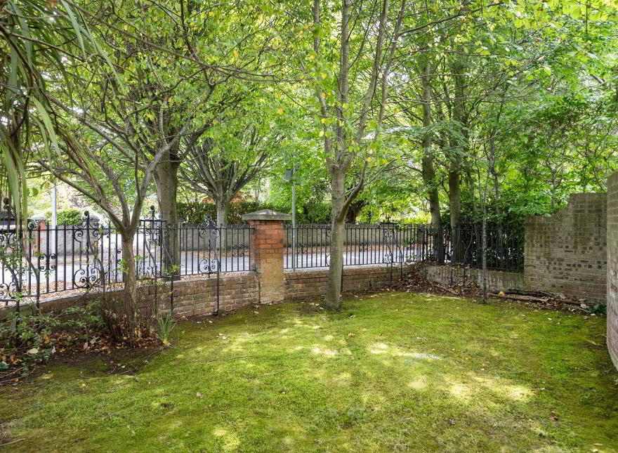 Coreen, 30 Shrewsbury Road, Ballsbridge, Ballsbridge, D04H4C8