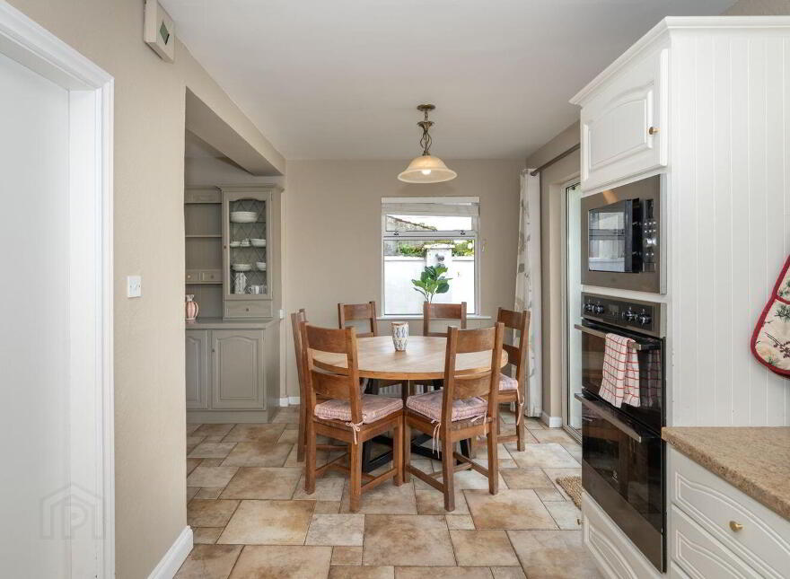 Helvic, Farranlea Park, Model Farm Road, Model Farm Road, T12WR6D