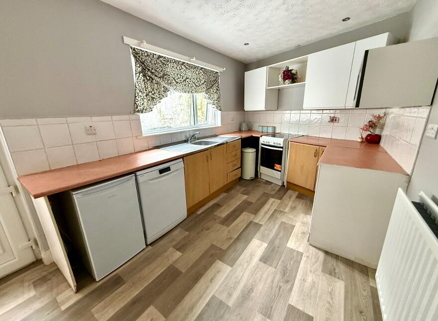 11 Grove Place, Derry, BT48 6JT