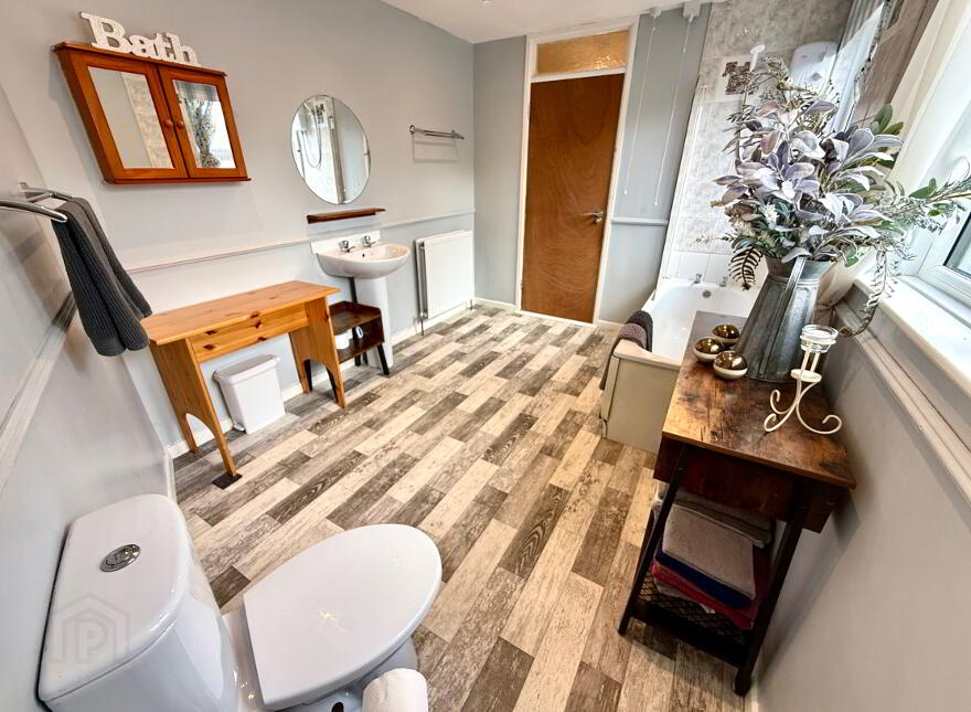 11 Grove Place, Derry, BT48 6JT