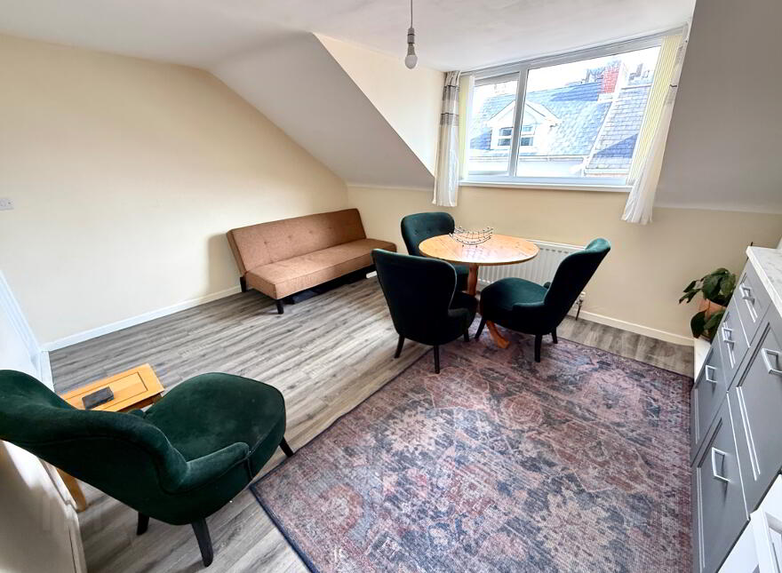 11 Grove Place, Derry, BT48 6JT