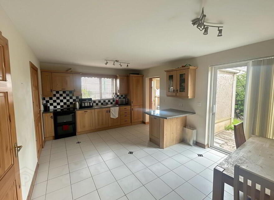 60 Carraig Geal, Galway Road, Loughrea, H62TR82