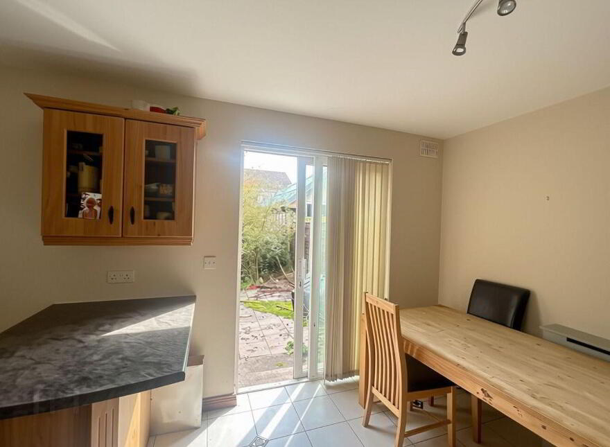 60 Carraig Geal, Galway Road, Loughrea, H62TR82