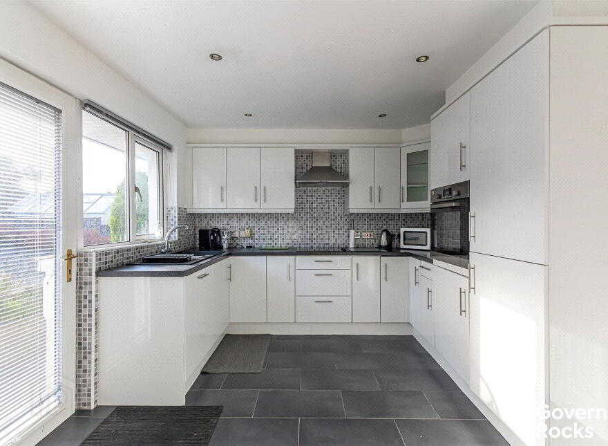 17 The Brae, Groomsport, BT19 6JQ