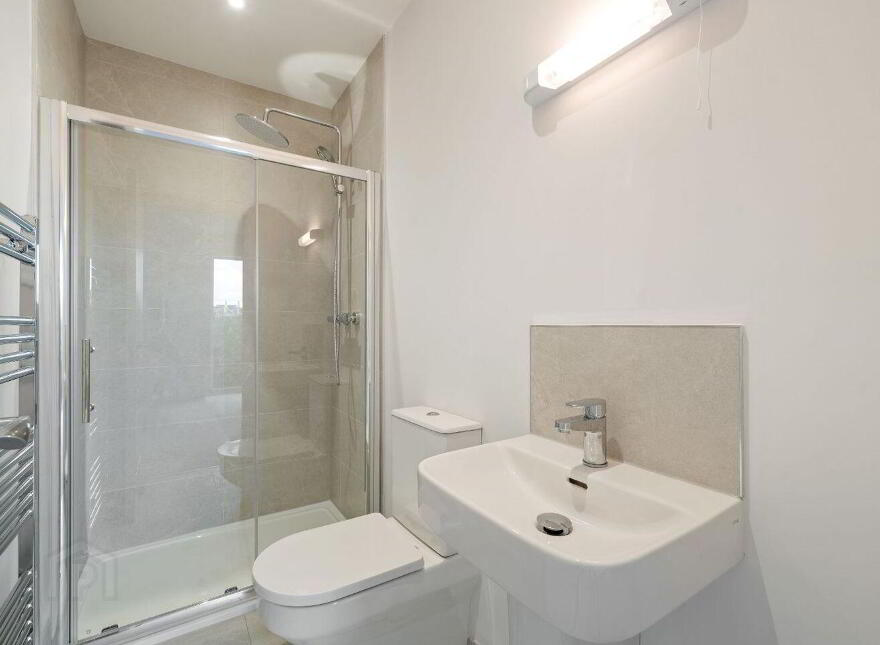8 Kennan View, Luttrellstown Gate, Dublin 15, D15VP8H