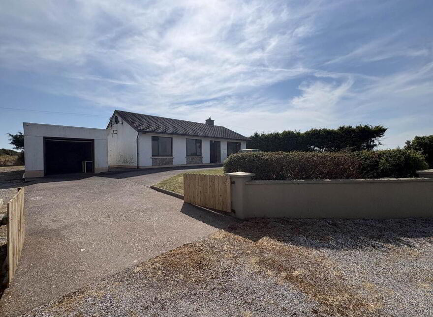 Ballyskibole, Knockadoon, Ballymacoda, P25CD52