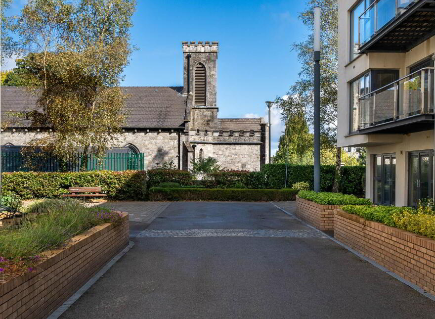 8 Church Walk, Bastion Court, Athlone, N37W884