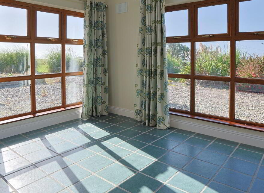 Cappagh, Whiting Bay, Ardmore, P36HH75